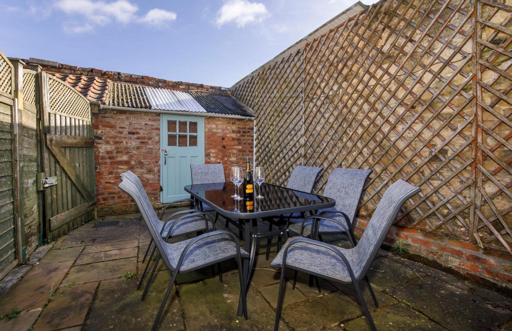 2 Bed, Pet Friendly Sleeps 6 In Norton Villa Norton  Exterior photo